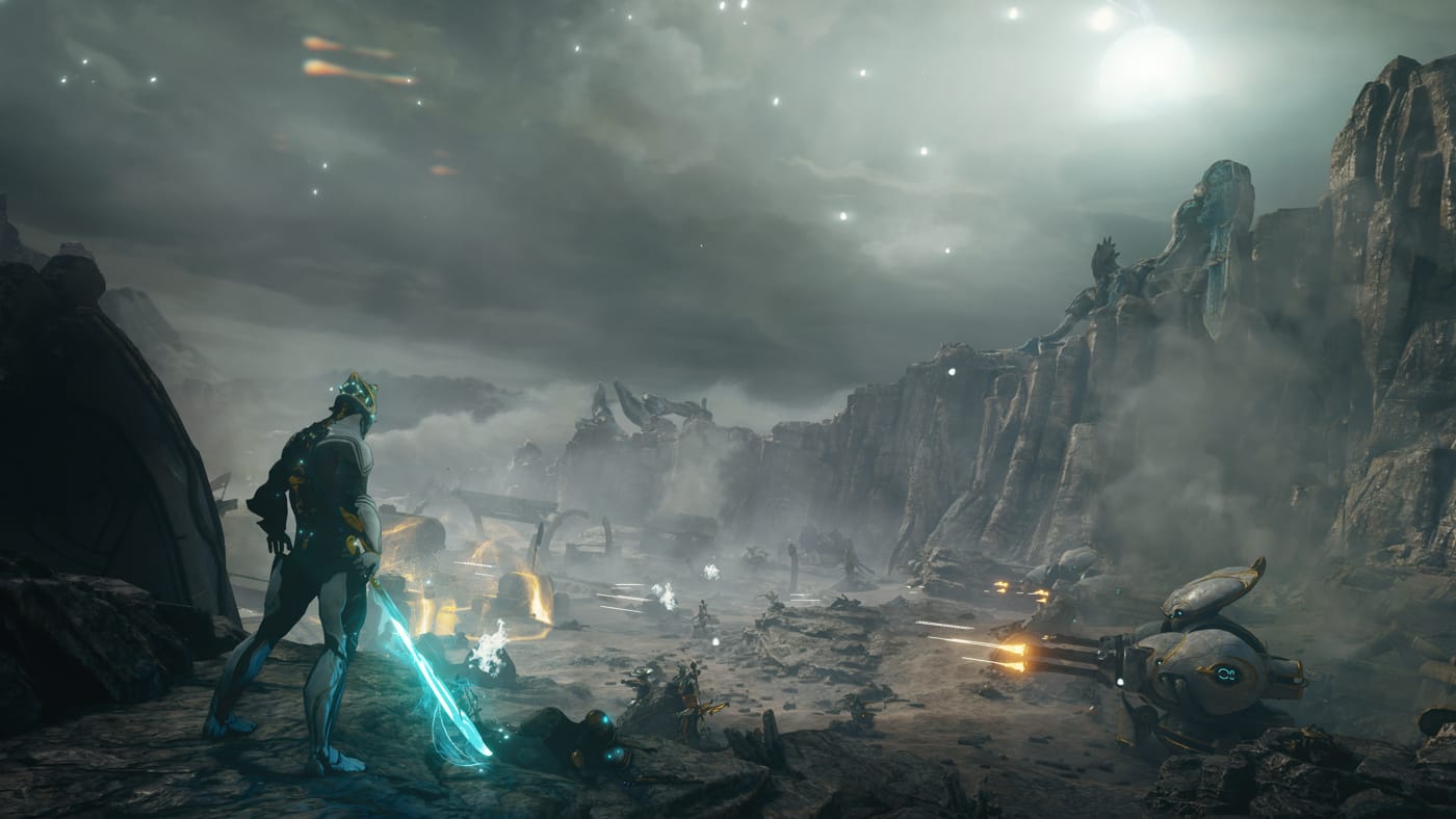 Warframe hacks comparison of overlay features on a Windows PC mission